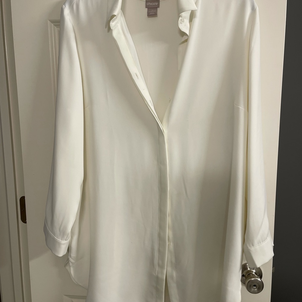 Chico’s size 3, dress blouse cream